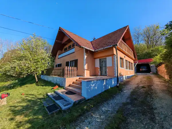 Eladó családi ház, Zalalövő 4+2 szoba 165 m² 52.9 M Ft
