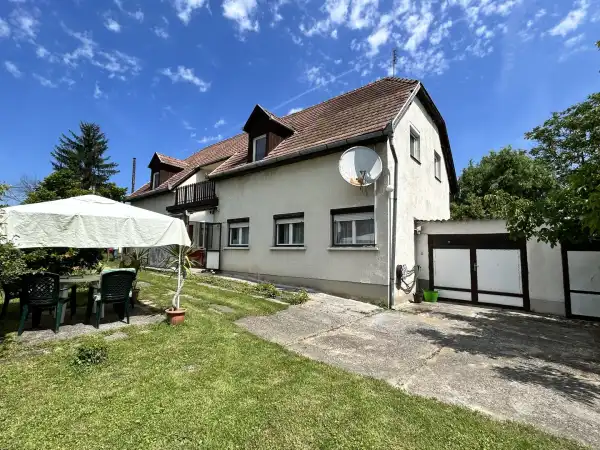 Eladó családi ház, Zalaszentiván 7 szoba 250 m² 59.99 M Ft