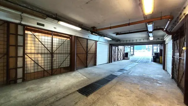 Eladó garázs, Vác 16 m² 22.5 M Ft
