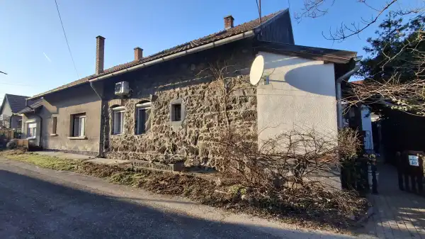 Eladó házrész, Badacsonytomaj 1+2 szoba 57 m² 53.5 M Ft