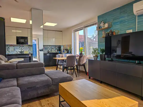 Eladó házrész, Budapest, XV. kerület 4 szoba 123 m² 126 M Ft