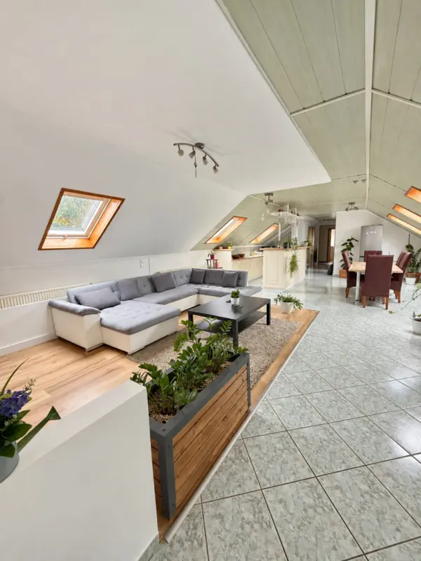 Eladó házrész, Koroncó 3 szoba 119 m² 99 M Ft