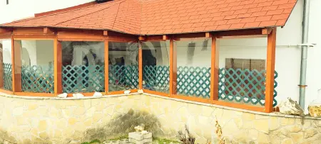 Eladó házrész, Leányfalu 4 szoba 126 m² 81 M Ft