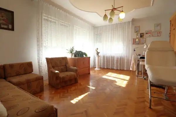 Eladó házrész, Szatymaz 3 szoba 167 m² 59.9 M Ft