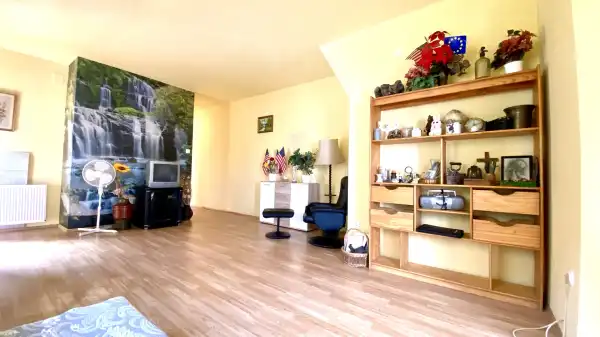 Eladó ikerház, Budapest, XVIII. kerület 3 szoba 80 m² 72.9 M Ft