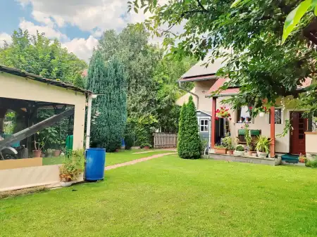 Eladó ikerház, Budapest, XXI. kerület 6 szoba 212 m² 154.9 M Ft