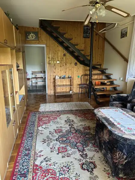 Eladó ikerház, Dunaújváros 4 szoba 180 m² 54.9 M Ft