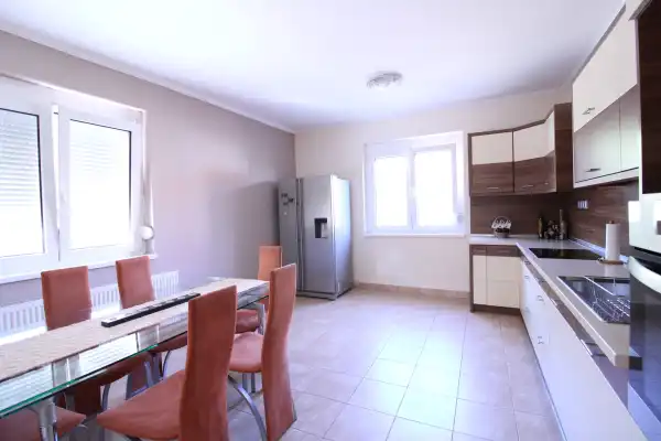 Eladó ikerház, Kistarcsa 5 szoba 144 m² 129 M Ft