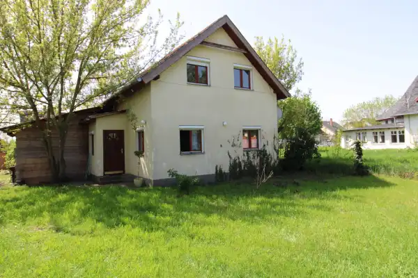 Eladó ikerház, Lőrinci 2 szoba 61 m² 29 M Ft