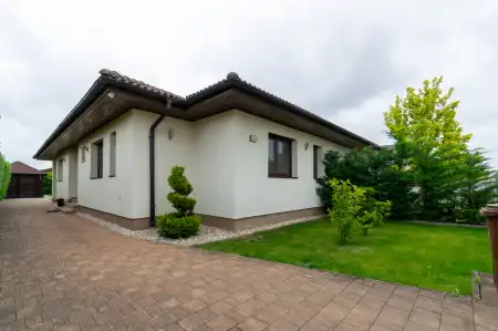 Eladó ikerház, Mosonmagyaróvár 3 szoba 91 m² 114.9 M Ft