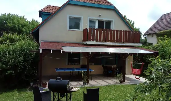 Eladó ikerház, Nagymaros 7 szoba 240 m² 120 M Ft
