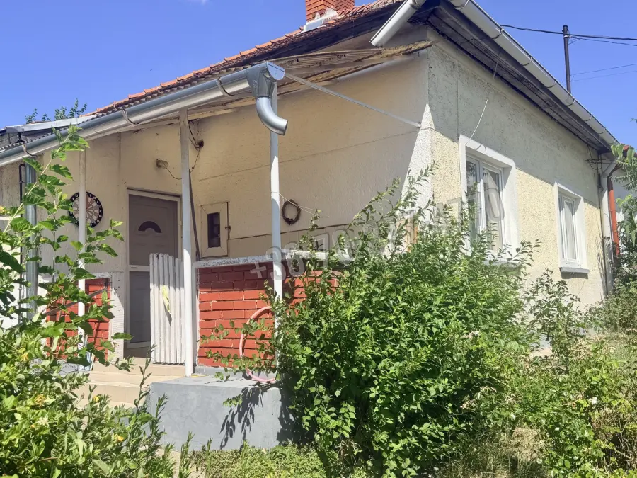 eladó ikerház, Oroszlány