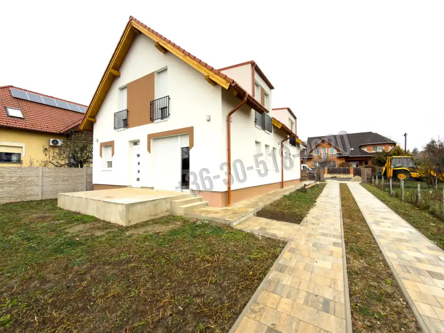 eladó ikerház, Rétság