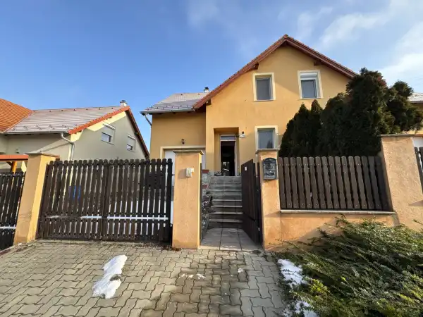 Eladó ikerház, Sopron 5 szoba 108 m² 98.99 M Ft