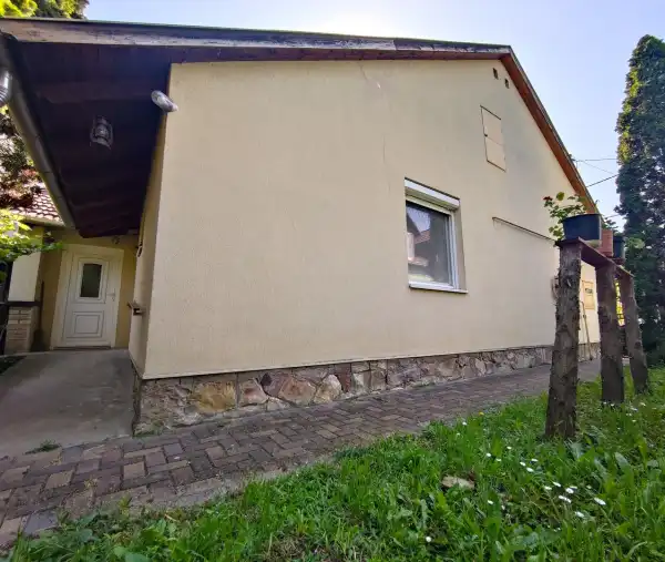 Eladó ikerház, Szeged 2 szoba 65 m² 68 M Ft