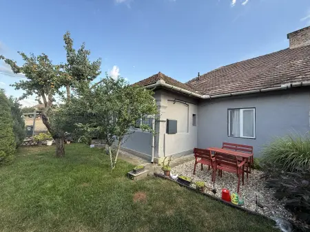 Eladó ikerház, Tokodaltáró 3 szoba 78 m² 45 M Ft