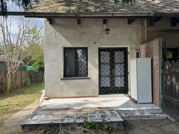 Eladó ikerház, Velence 2 szoba 40 m² 27.9 M Ft