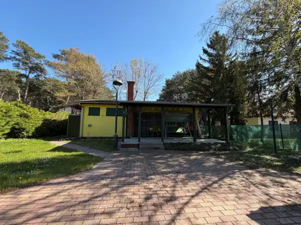 Eladó nyaraló, Balatonfenyves 4 szoba 70 m² 89.9 M Ft