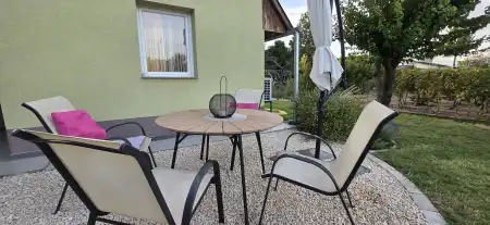 Eladó nyaraló, Dunaújváros 1 szoba 30 m² 29.9 M Ft