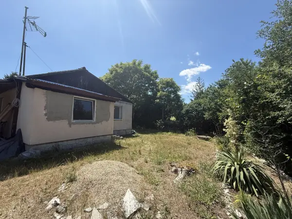 Eladó nyaraló, Esztergom 2 szoba 55 m² 29.9 M Ft