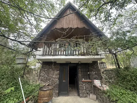 Eladó nyaraló, Gánt 1 szoba 32 m² 8 M Ft