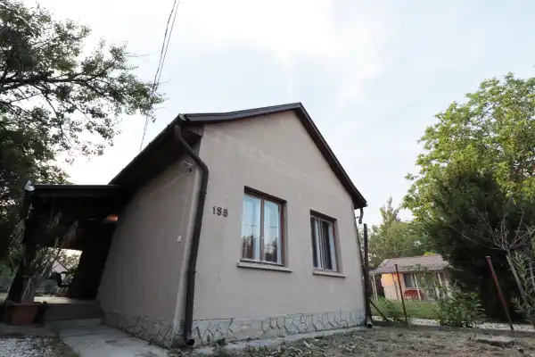 Eladó nyaraló, Orosháza 2 szoba 40 m² 24 M Ft