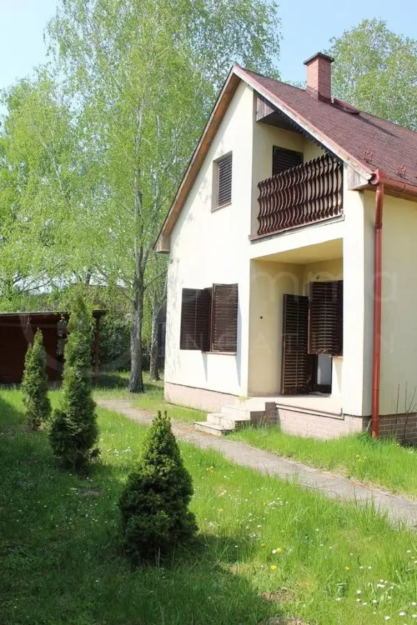 Eladó nyaraló, Tiszacsege 75 m² 21.5 M Ft