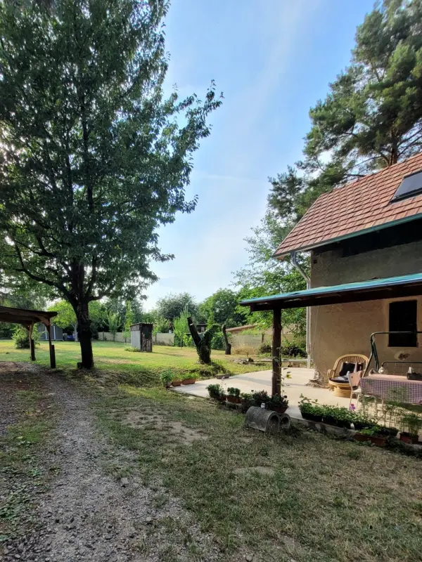 Eladó nyaraló, Vác 2 szoba 50 m² 39.9 M Ft