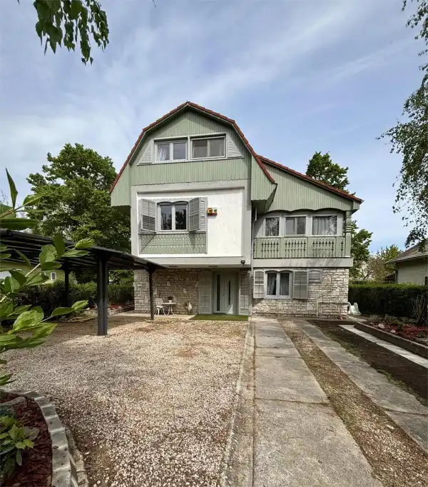 Eladó nyaraló, Zamárdi 5 szoba 165 m² 229 M Ft