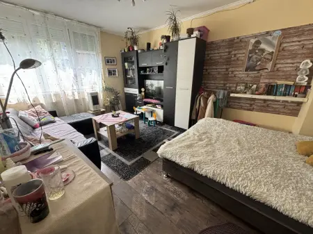 eladó panellakás, Balassagyarmat