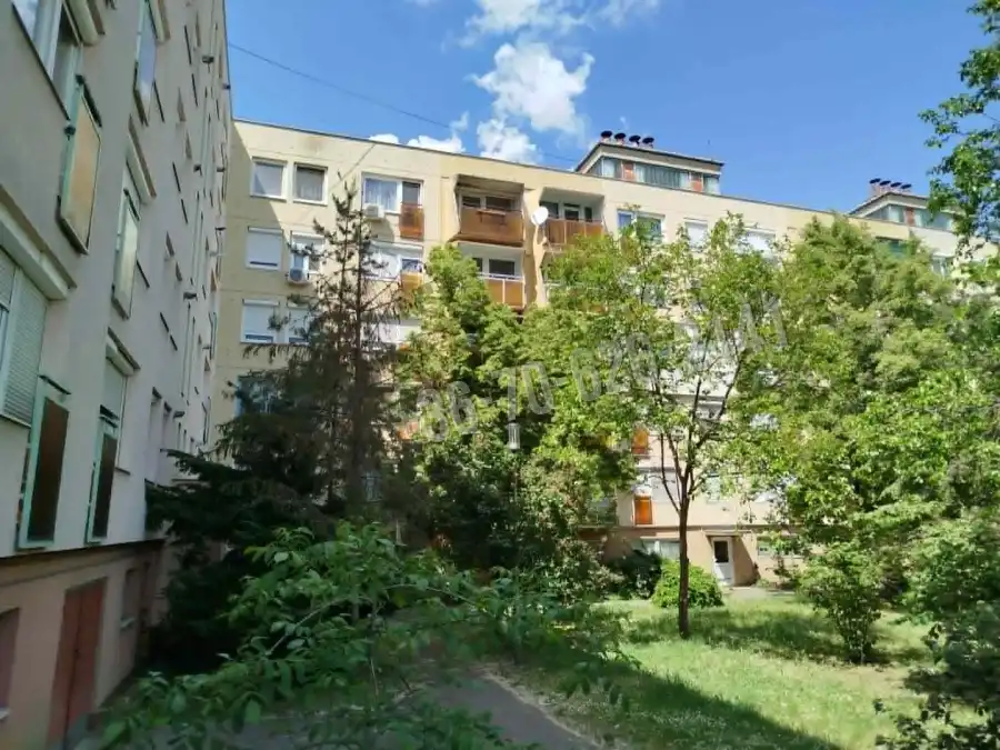 eladó panellakás, Békéscsaba