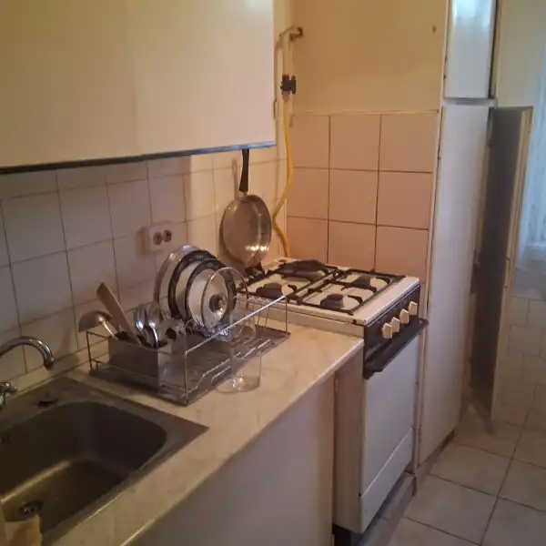 Eladó panellakás, Békéscsaba 1+1 szoba 43 m² 24 M Ft
