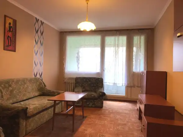 Eladó panellakás, Békéscsaba 2 szoba 48 m² 28.9 M Ft