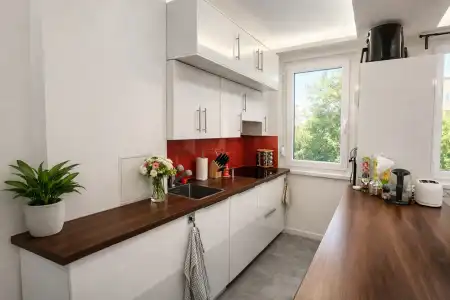 eladó panellakás, Budapest, III. kerület