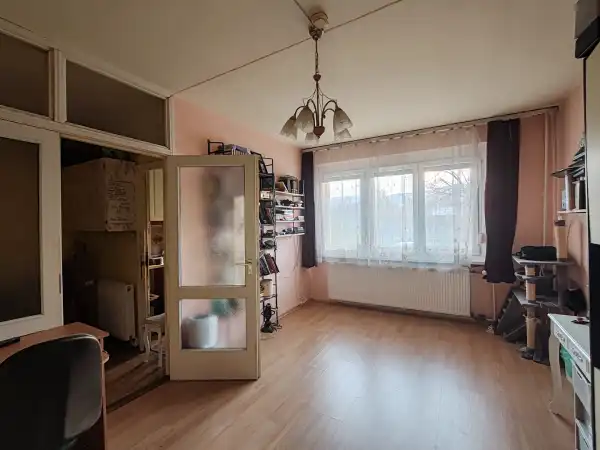 Eladó panellakás, Budapest, III. kerület 1+2 szoba 53 m² 45 M Ft