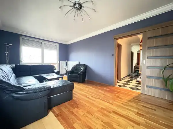 Eladó panellakás, Budapest, XV. kerület 3 szoba 68 m² 77.5 M Ft