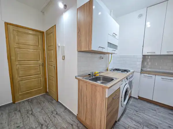 Eladó panellakás, Budapest, XV. kerület 1+1 szoba 35 m² 55 M Ft