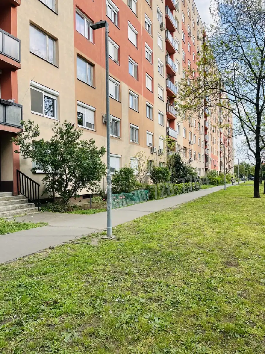 eladó panellakás, Budapest, XV. kerület