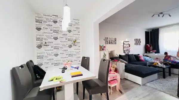Eladó panellakás, Budapest, XVIII. kerület 2+1 szoba 64 m² 62.5 M Ft