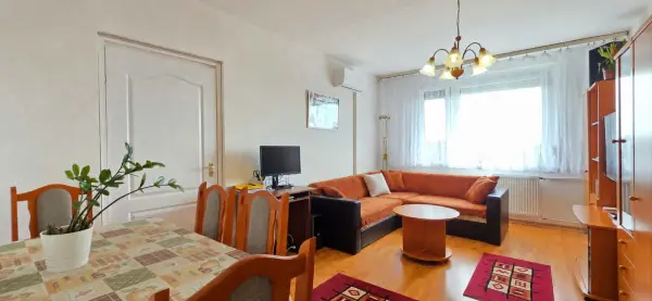 Eladó panellakás, Budapest, XXI. kerület 2+1 szoba 61 m² 60.99 M Ft + Áfa