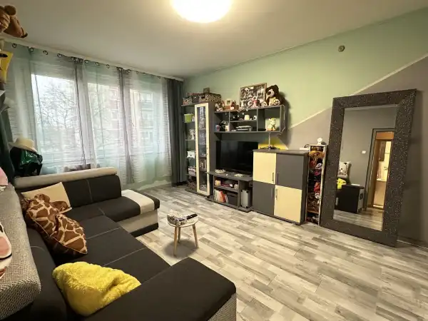 Eladó panellakás, Budapest, XXI. kerület 1+1 szoba 34 m² 45.9 M Ft