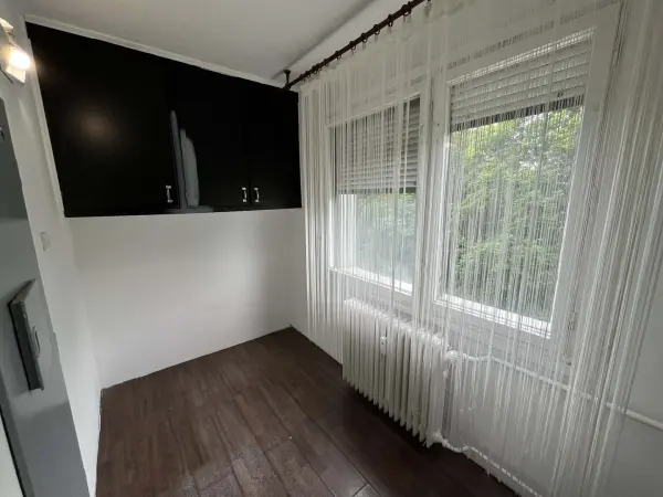 Eladó panellakás, Dunaújváros 1 szoba 35 m² 25.4 M Ft