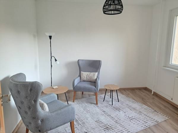 eladó panellakás, Dunaújváros