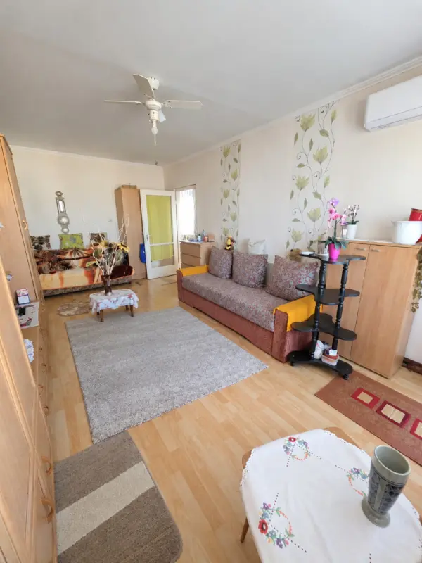 Eladó panellakás, Dunaújváros 2 szoba 57 m² 31.8 M Ft