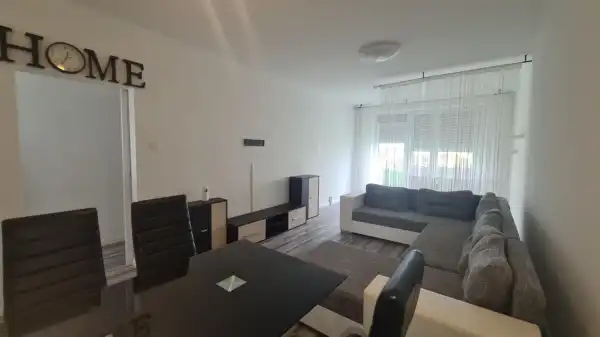 Eladó panellakás, Dunaújváros 2 szoba 59 m² 35.9 M Ft
