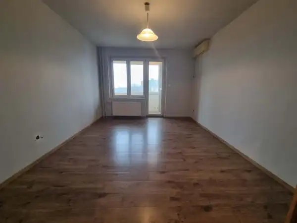 Eladó panellakás, Dunaújváros 2 szoba 55 m² 33.9 M Ft
