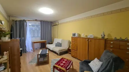 eladó panellakás, Dunaújváros