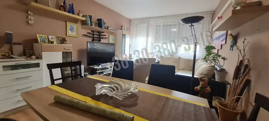 eladó panellakás, Dunaújváros