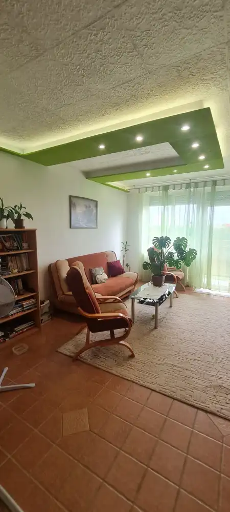 eladó panellakás, Dunaújváros