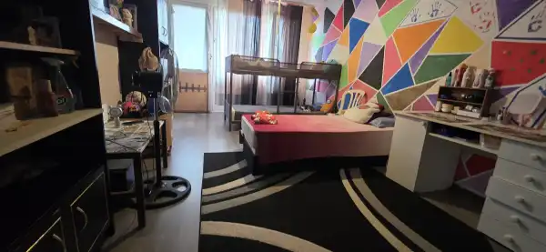 Eladó panellakás, Dunaújváros 2 szoba 52 m² 28.5 M Ft
